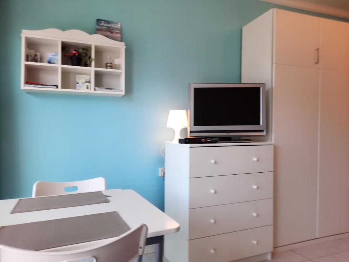 Beachstudio Westende With Sea View 米德尔克尔克 外观 照片
