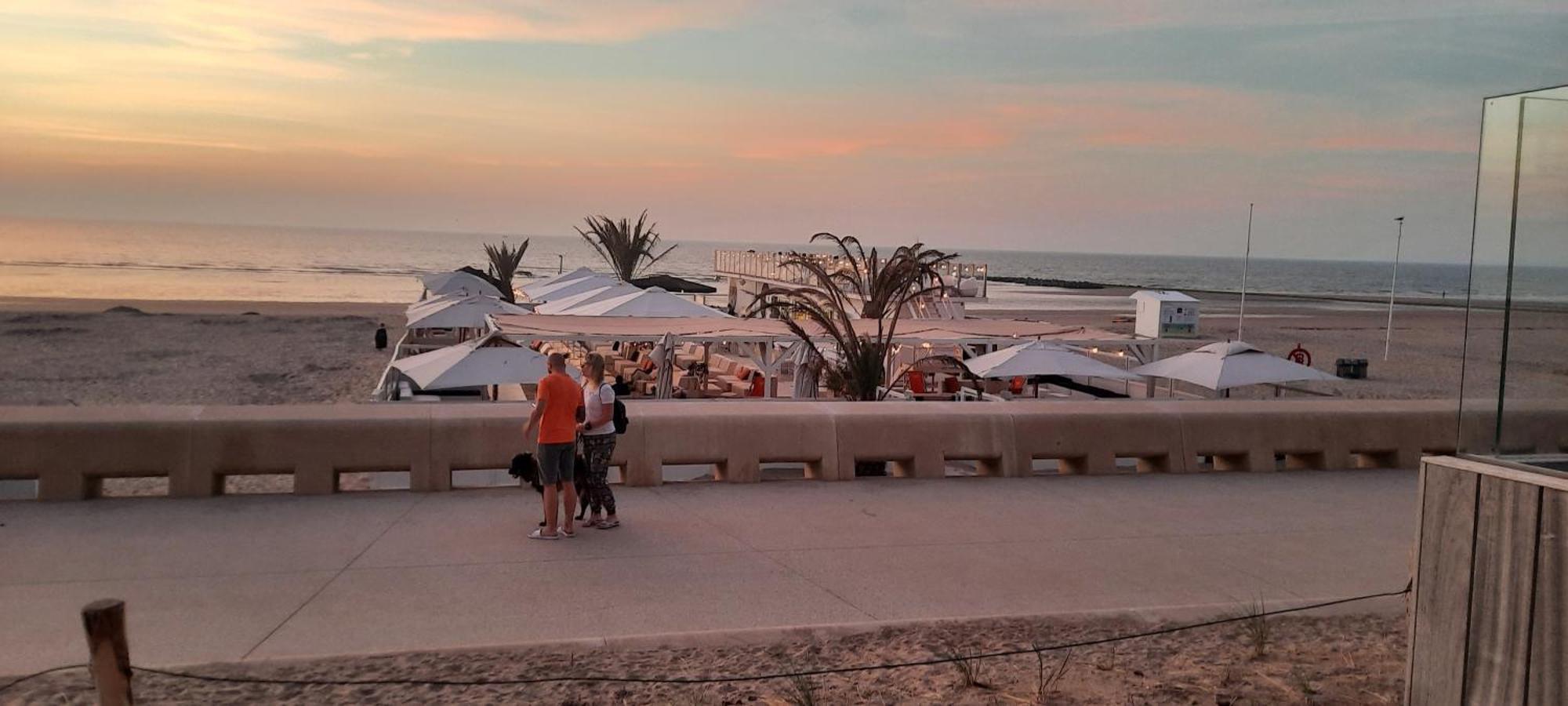 Beachstudio Westende With Sea View 米德尔克尔克 外观 照片